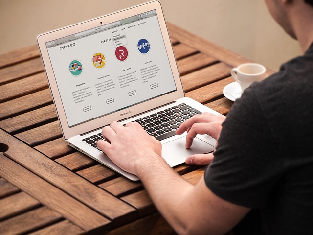 FREEHTML5.co Free HTML5 Bootstrap template